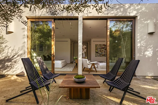 $21,500,000 | 28837 Selfridge Drive, Malibu, CA 90265