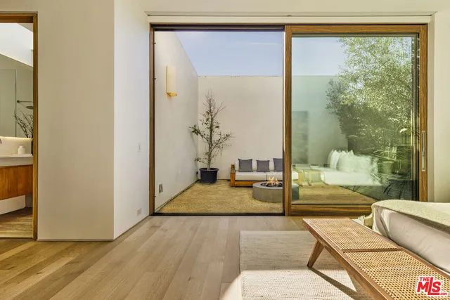 $21,500,000 | 28837 Selfridge Drive, Malibu, CA 90265