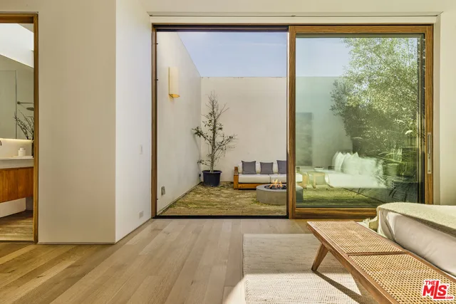 $21,500,000 | 28837 Selfridge Drive, Malibu, CA 90265