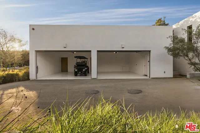 $21,500,000 | 28837 Selfridge Drive, Malibu, CA 90265