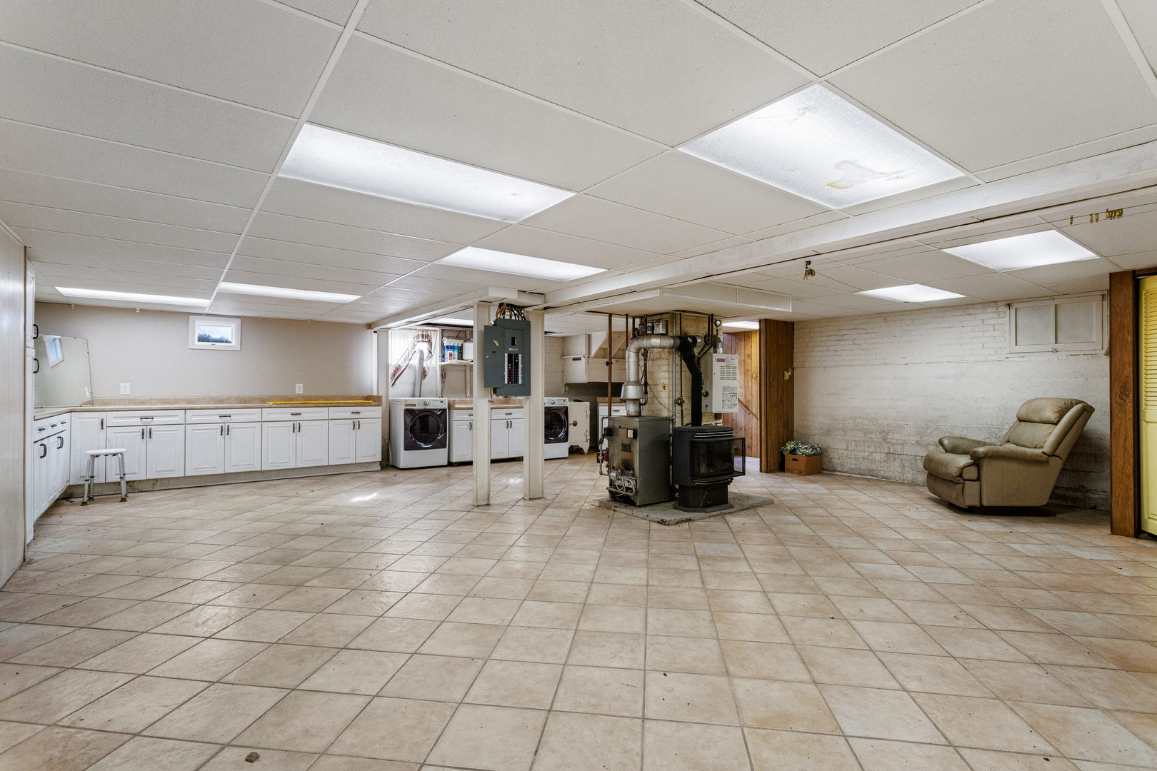 400 East 3rd Street Brocton, IL 61917 - Photo 31 of 54 a view of a room with gym equipment and a large window