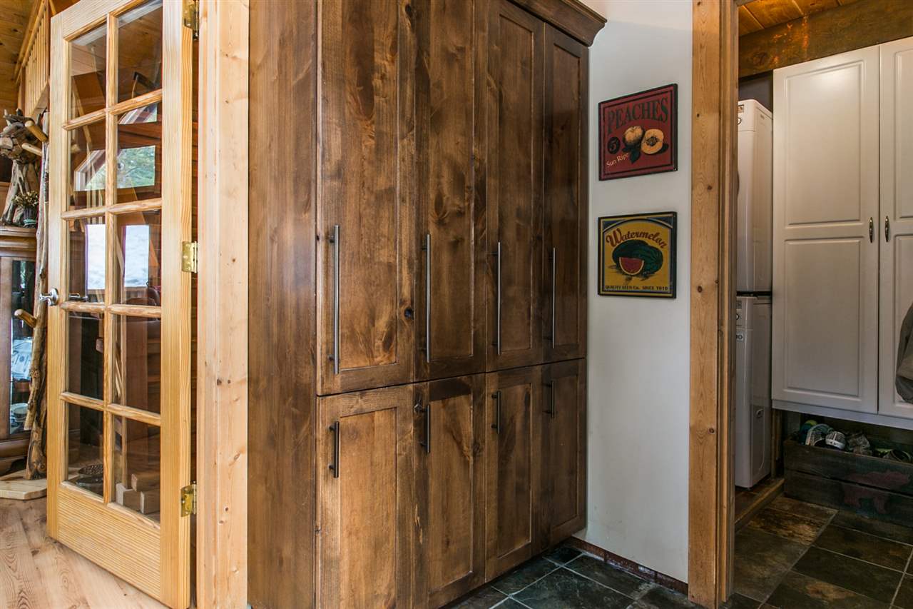 10463 Iris Road Truckee, CA 96161 - Photo 10 of 14 Gallery Image 10
