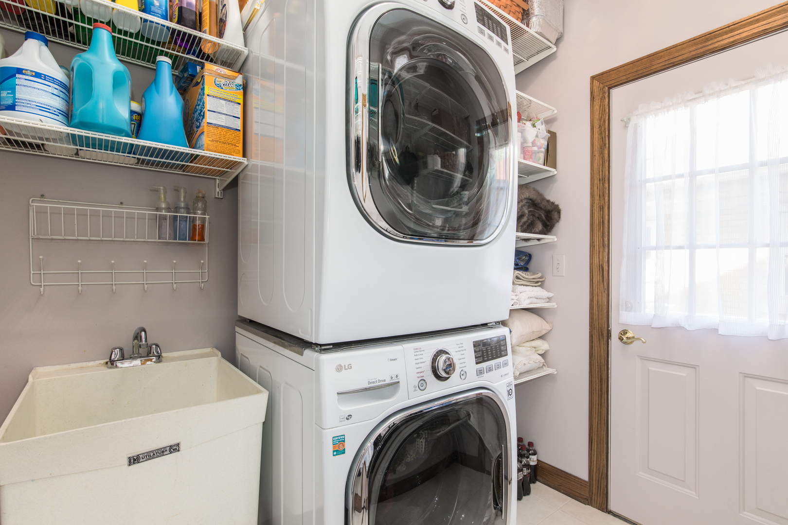 408 North Seminary Avenue Park Ridge, IL 60068 - Photo 14 of 26 a utility room with dryer and washer