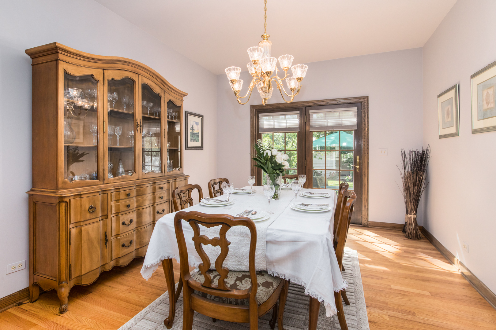 408 North Seminary Avenue Park Ridge, IL 60068 - Photo 7 of 26 a view of a dining room with furniture and chandelier