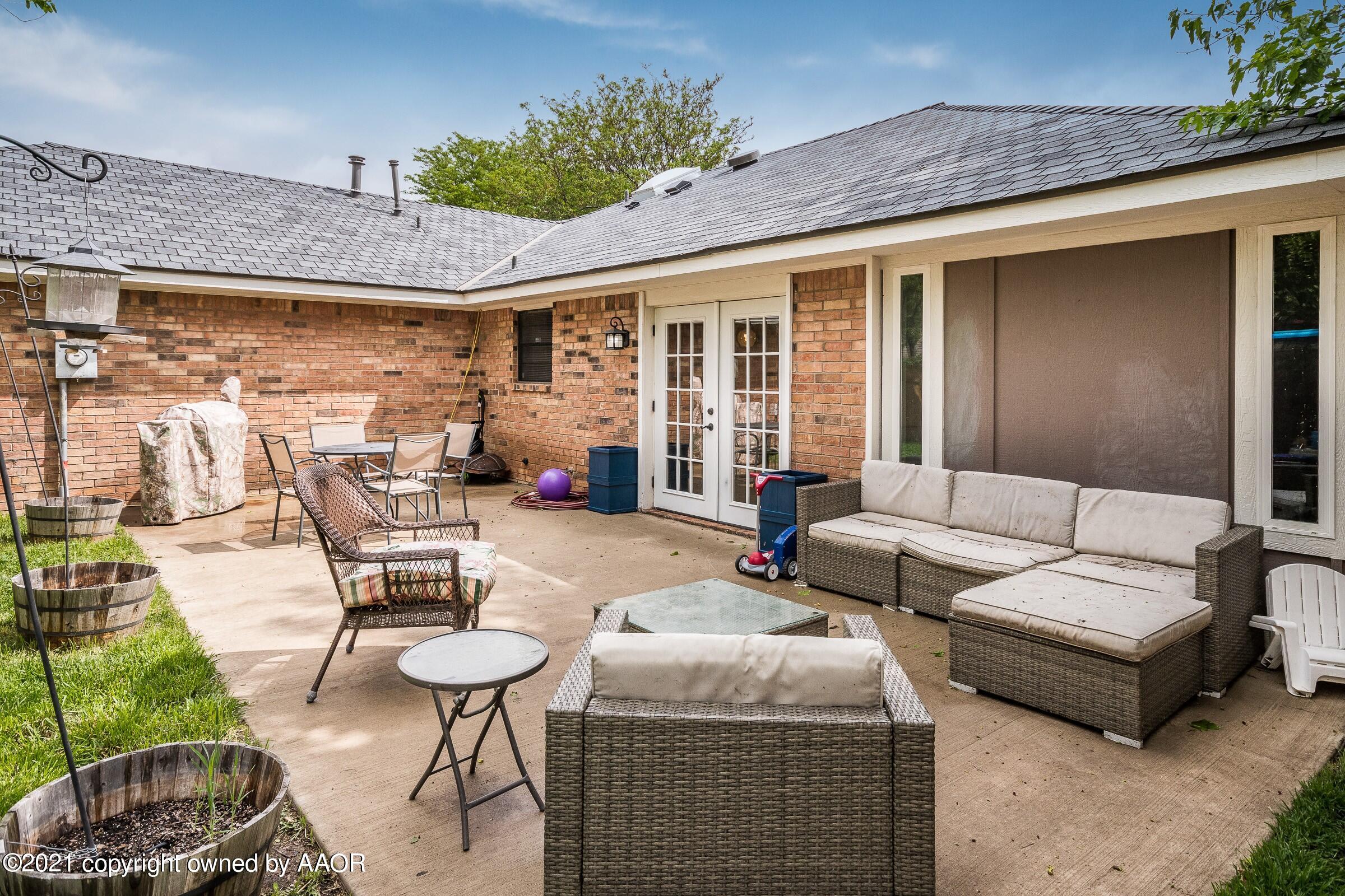 6406 Drexel Road Amarillo, TX 79109 - Photo 18 of 20 018_Back Yard-3