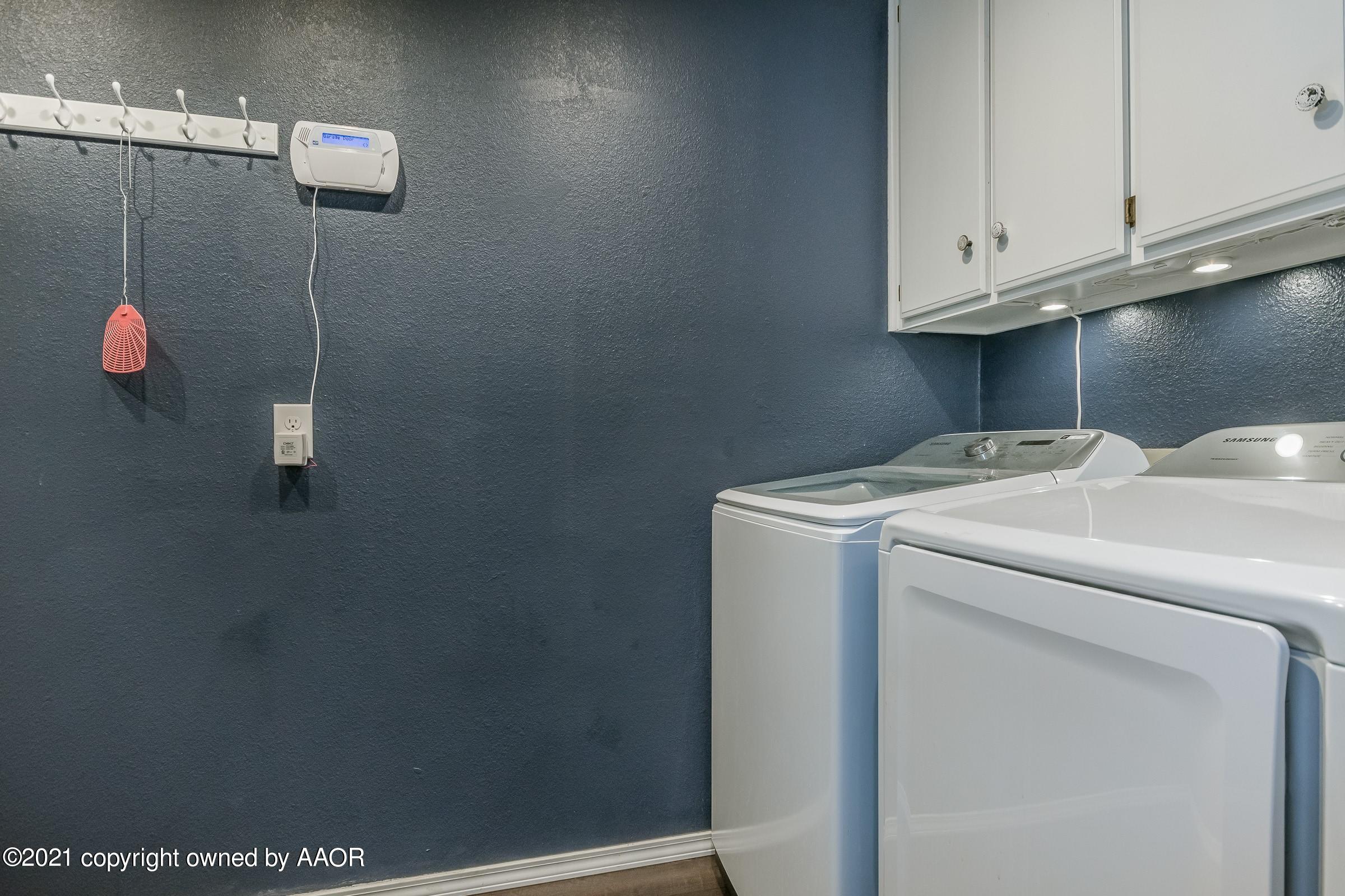 6406 Drexel Road Amarillo, TX 79109 - Photo 10 of 20 010_Utility Room