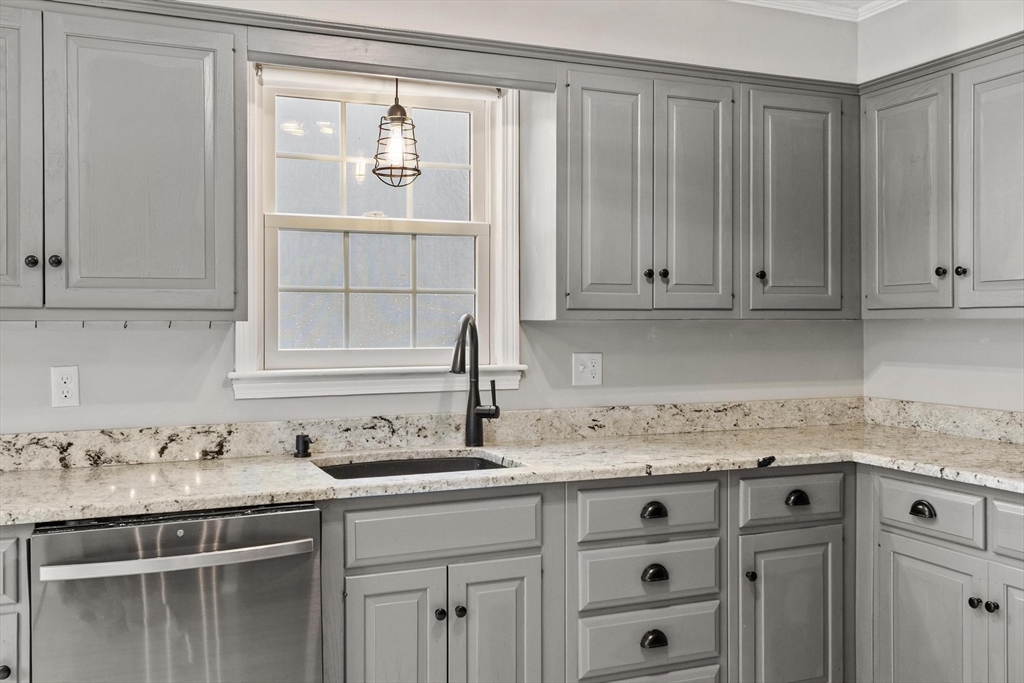 20 Battles Road Westminster, MA 01473 - Photo 7 of 42