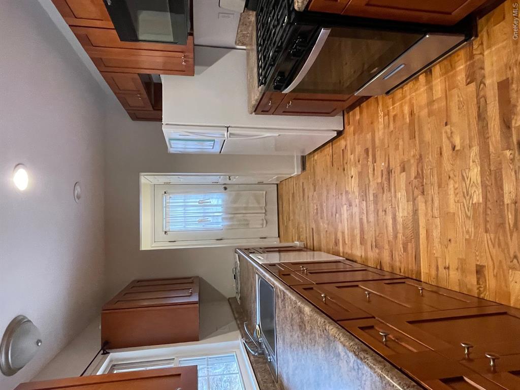 95 Old Mountain Road Port Jervis, NY 12771 - Photo 2 of 23