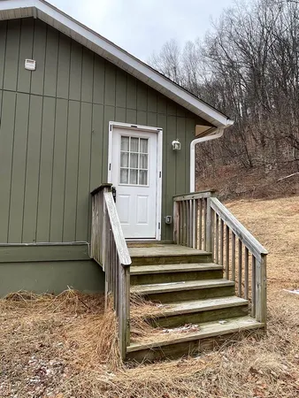 $2,500 | 95 Old Mountain Road, Port Jervis, NY 12771