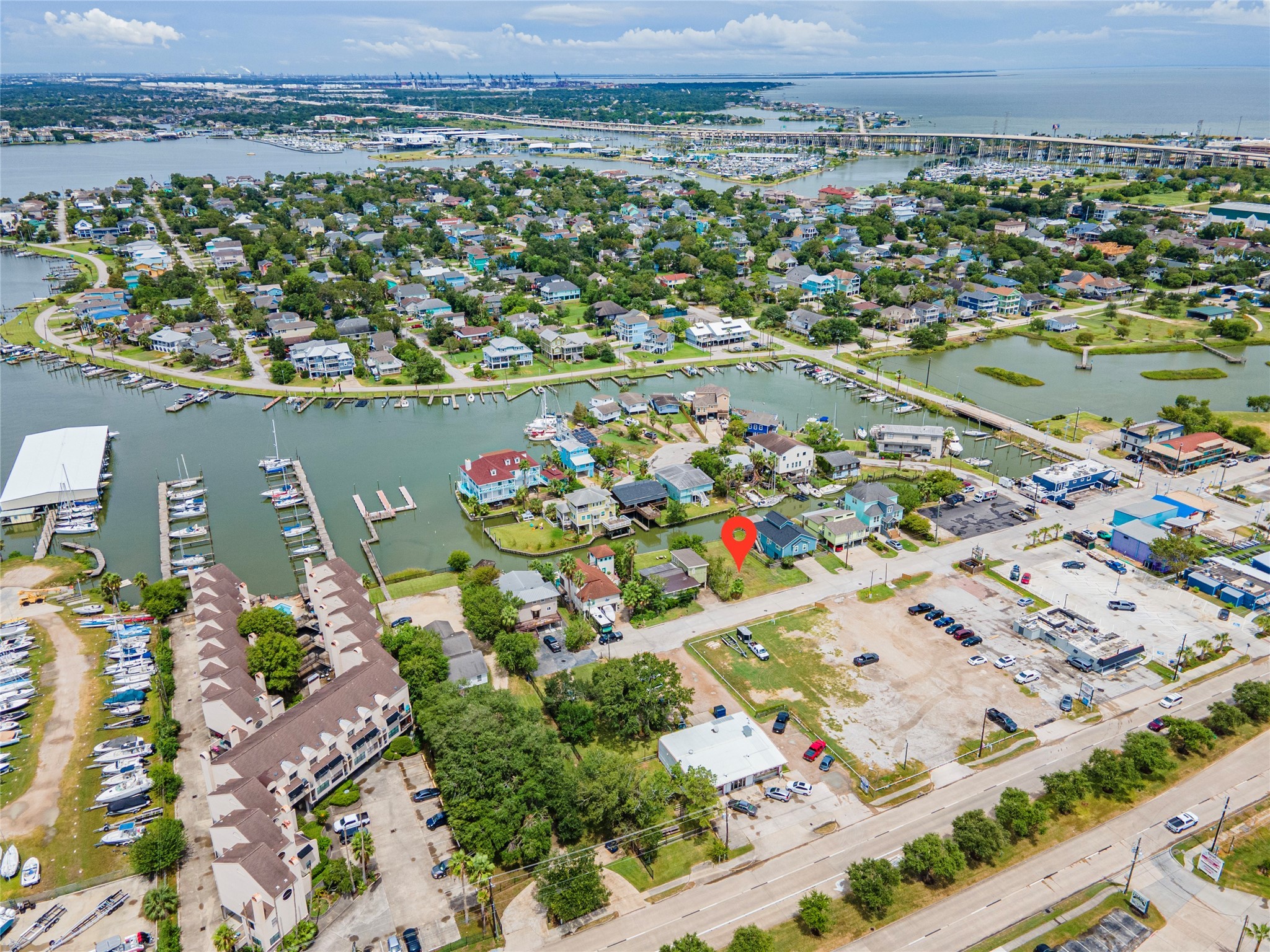 1014 Aspen Road Clear Lake Shores, TX 77565 - Photo 11 of 28