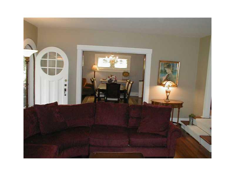 4161 Bakerstown Road Gibsonia, PA 15044 - Photo 7 of 23 Living Room.