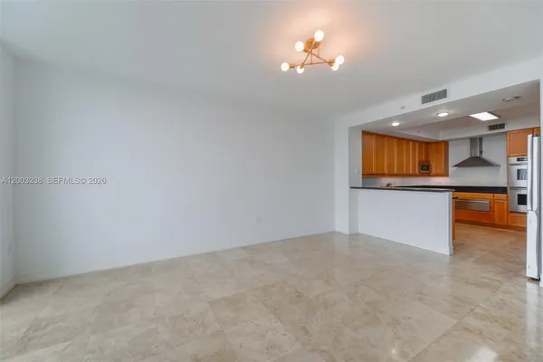 $9,900 | 3201 Northeast 183rd Street, Unit 2502, Aventura, FL 33160