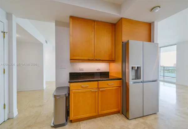 $9,900 | 3201 Northeast 183rd Street, Unit 2502, Aventura, FL 33160