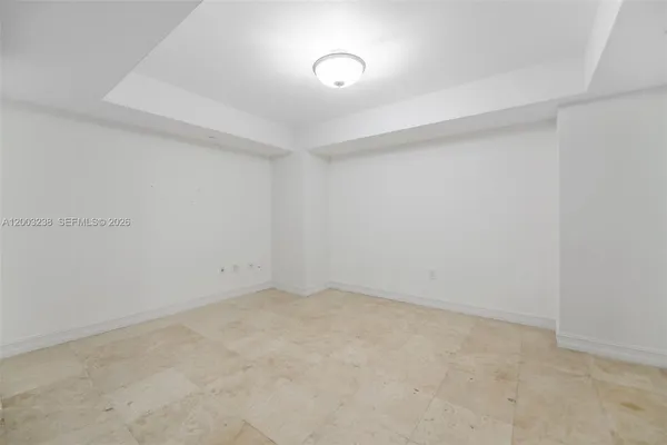 $9,900 | 3201 Northeast 183rd Street, Unit 2502, Aventura, FL 33160