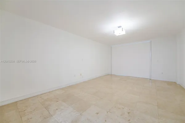 $9,900 | 3201 Northeast 183rd Street, Unit 2502, Aventura, FL 33160