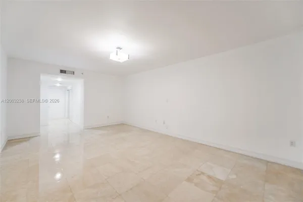 $9,900 | 3201 Northeast 183rd Street, Unit 2502, Aventura, FL 33160