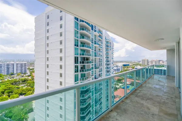 $9,900 | 3201 Northeast 183rd Street, Unit 2502, Aventura, FL 33160
