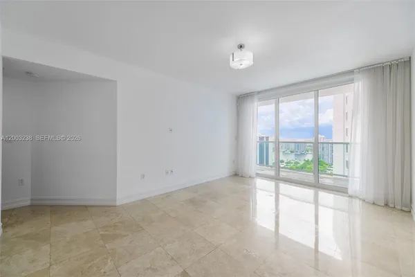 $9,900 | 3201 Northeast 183rd Street, Unit 2502, Aventura, FL 33160