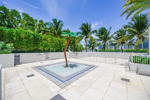 $9,900 | 3201 Northeast 183rd Street, Unit 2502, Aventura, FL 33160