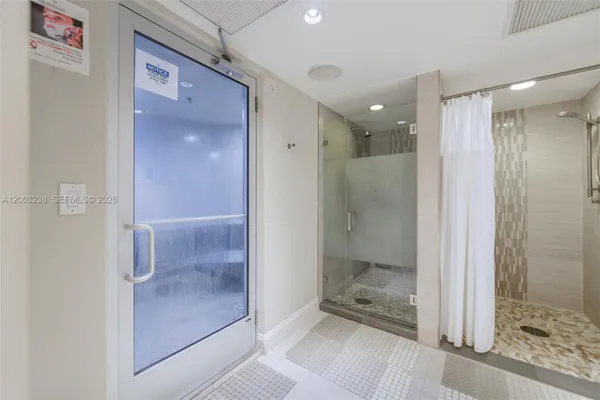 $9,900 | 3201 Northeast 183rd Street, Unit 2502, Aventura, FL 33160