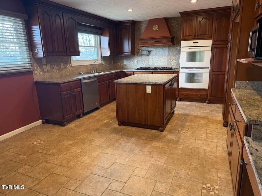 435 Matson Road Jonesborough, TN 37659 - Photo 4 of 33 a