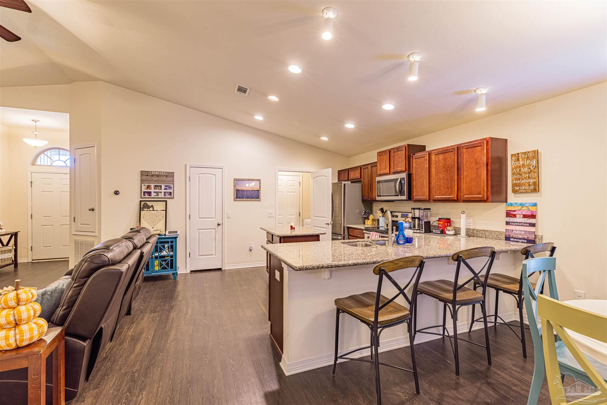 5861 Fairlands Road Milton, FL 32583 - Photo 8 of 47 Gallery Image 8