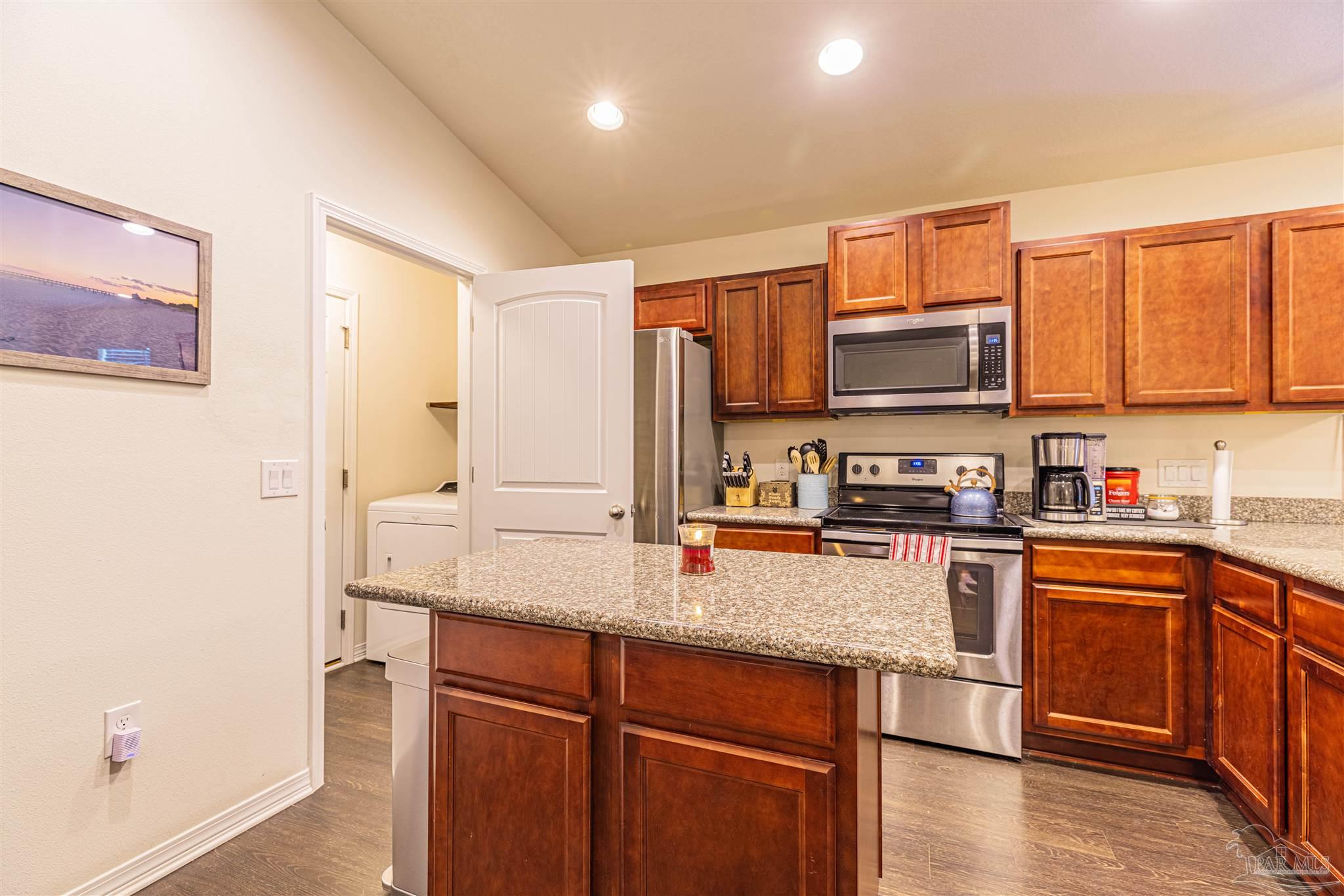 5861 Fairlands Road Milton, FL 32583 - Photo 10 of 47 Gallery Image 10