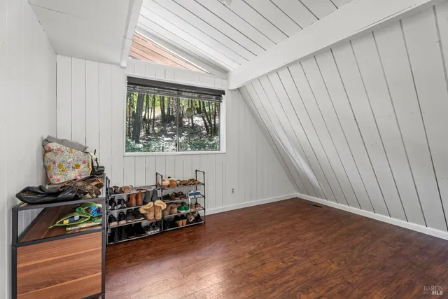 $359,000 | 24220 Camellia Drive, Willits, CA 95490