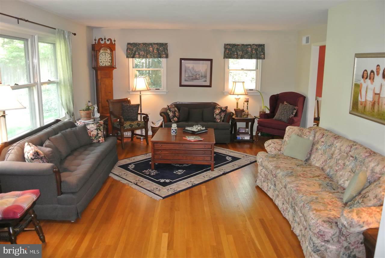 266 Nye Road Hershey, PA 17033 - Photo 9 of 24 Gallery Image 9