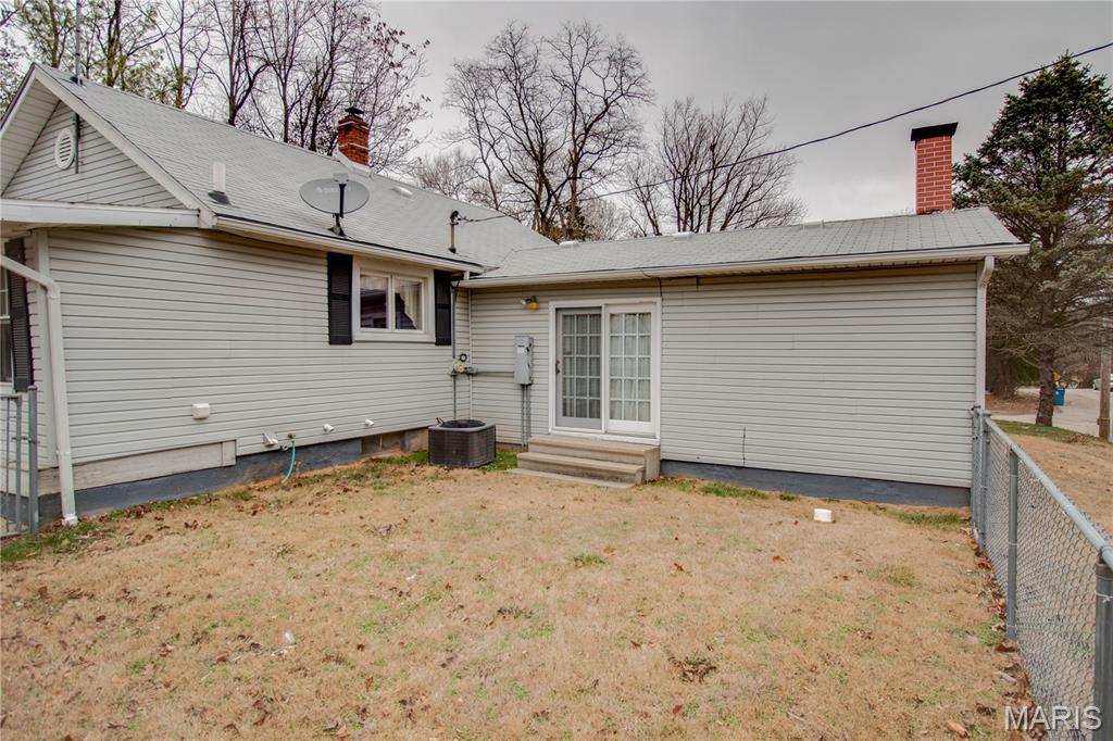 531 Shelly Street Alton, IL 62002 - Photo 44 of 53