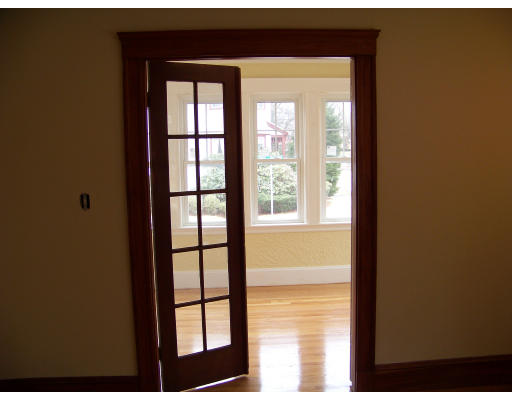19 Knowles Road, Unit 1 Watertown, MA 02472 - Photo 12 of 15 Gallery Image 12