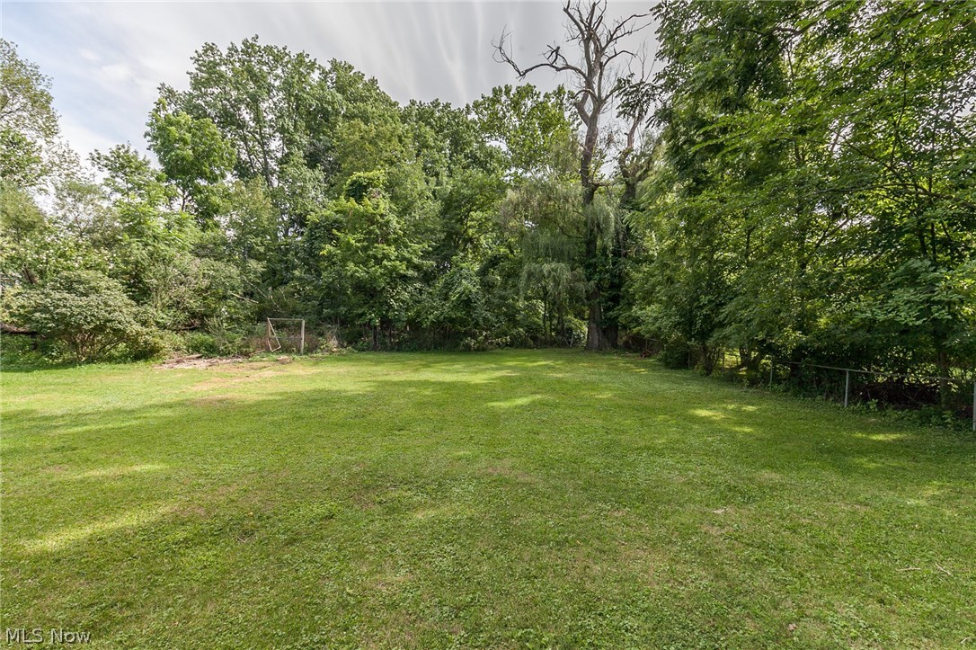 12169 West Pleasant Valley Road Parma, OH 44130 - Photo 21 of 24 Gallery Image 21