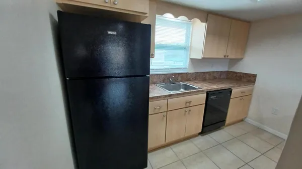 $1,600 | 280 Ulster Lane, Melbourne, FL 32935