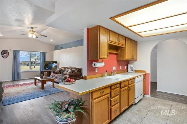 $669,000 | 549 South 100 East, Jerome, ID 83338