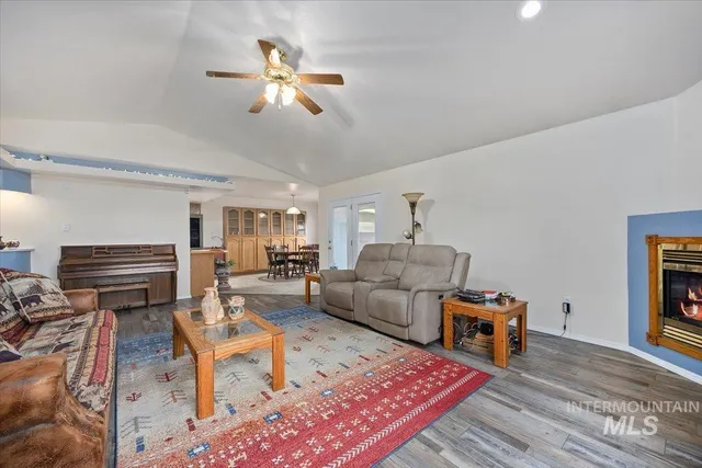 $669,000 | 549 South 100 East, Jerome, ID 83338