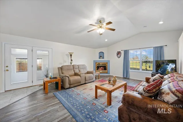 $669,000 | 549 South 100 East, Jerome, ID 83338