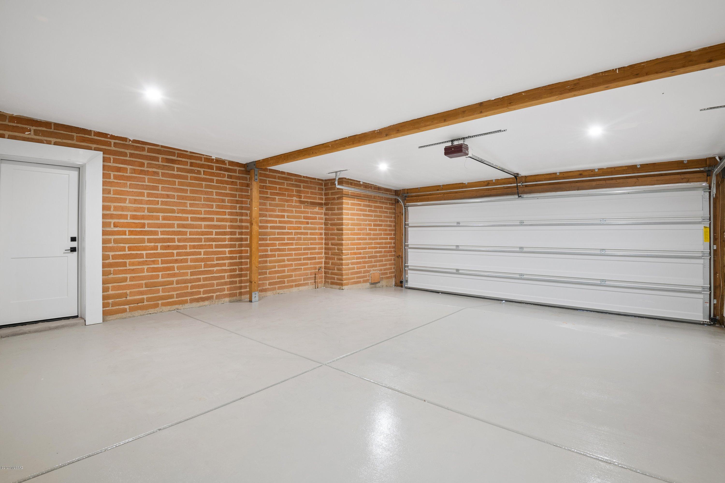 8250 East Rockgate Road Tucson, AZ 85750 - Photo 43 of 46