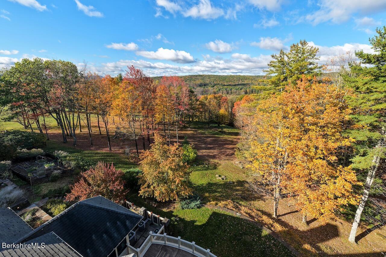 50 E Road Alford, MA 01266 - Photo 7 of 60 ast-road-alford-ma-berkshire-246610-eh55