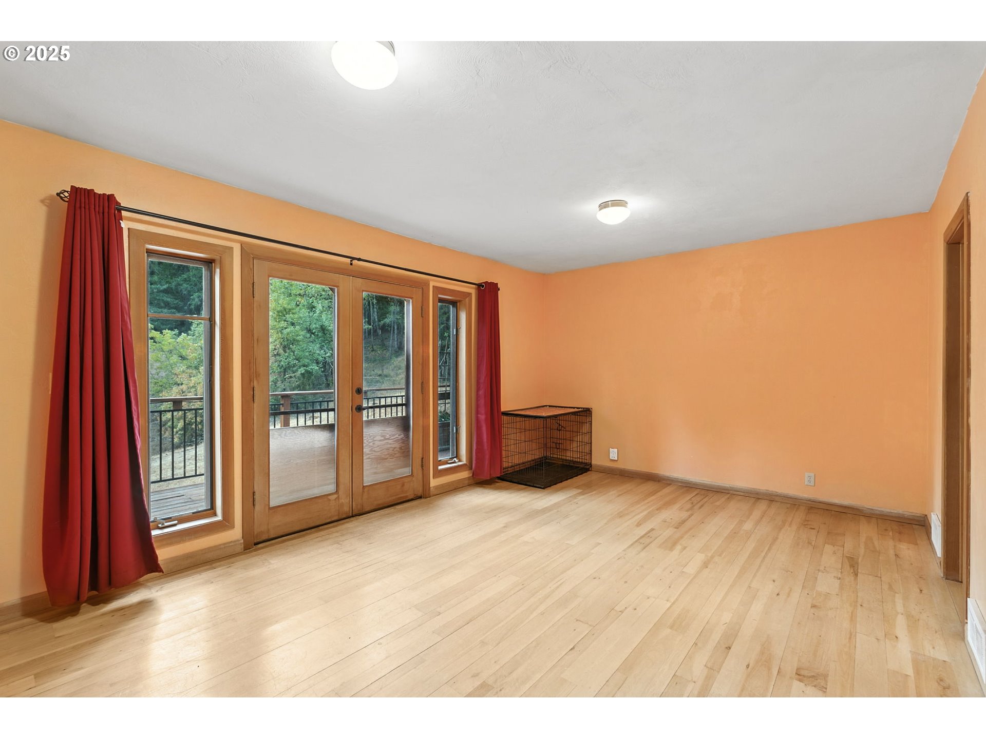 29051 Fox Hollow Road Eugene, OR 97405 - Photo 13 of 39