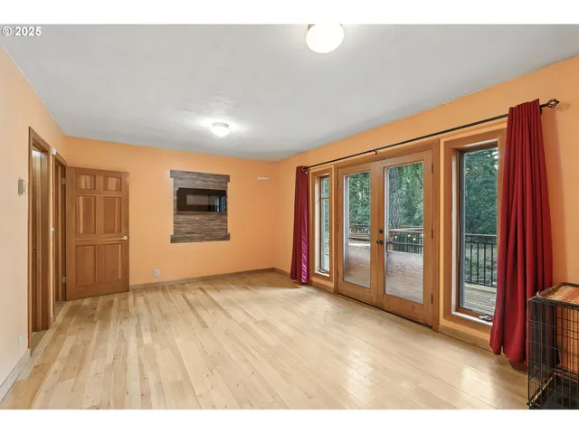 $699,000 | 29051 Fox Hollow Road, Eugene, OR 97405