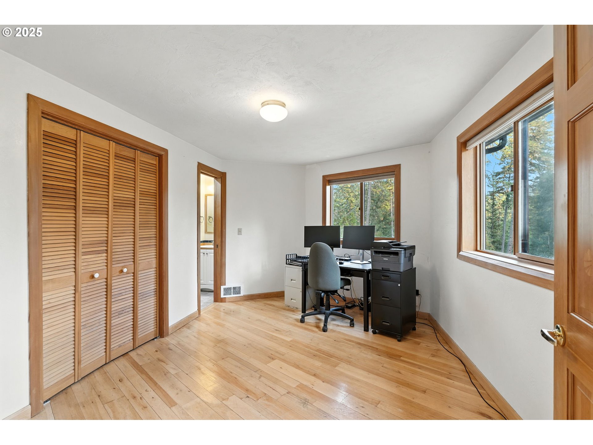 29051 Fox Hollow Road Eugene, OR 97405 - Photo 16 of 39