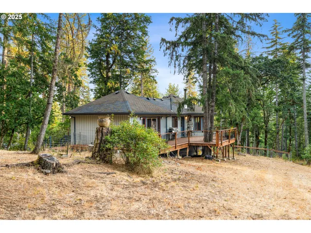 $699,000 | 29051 Fox Hollow Road, Eugene, OR 97405