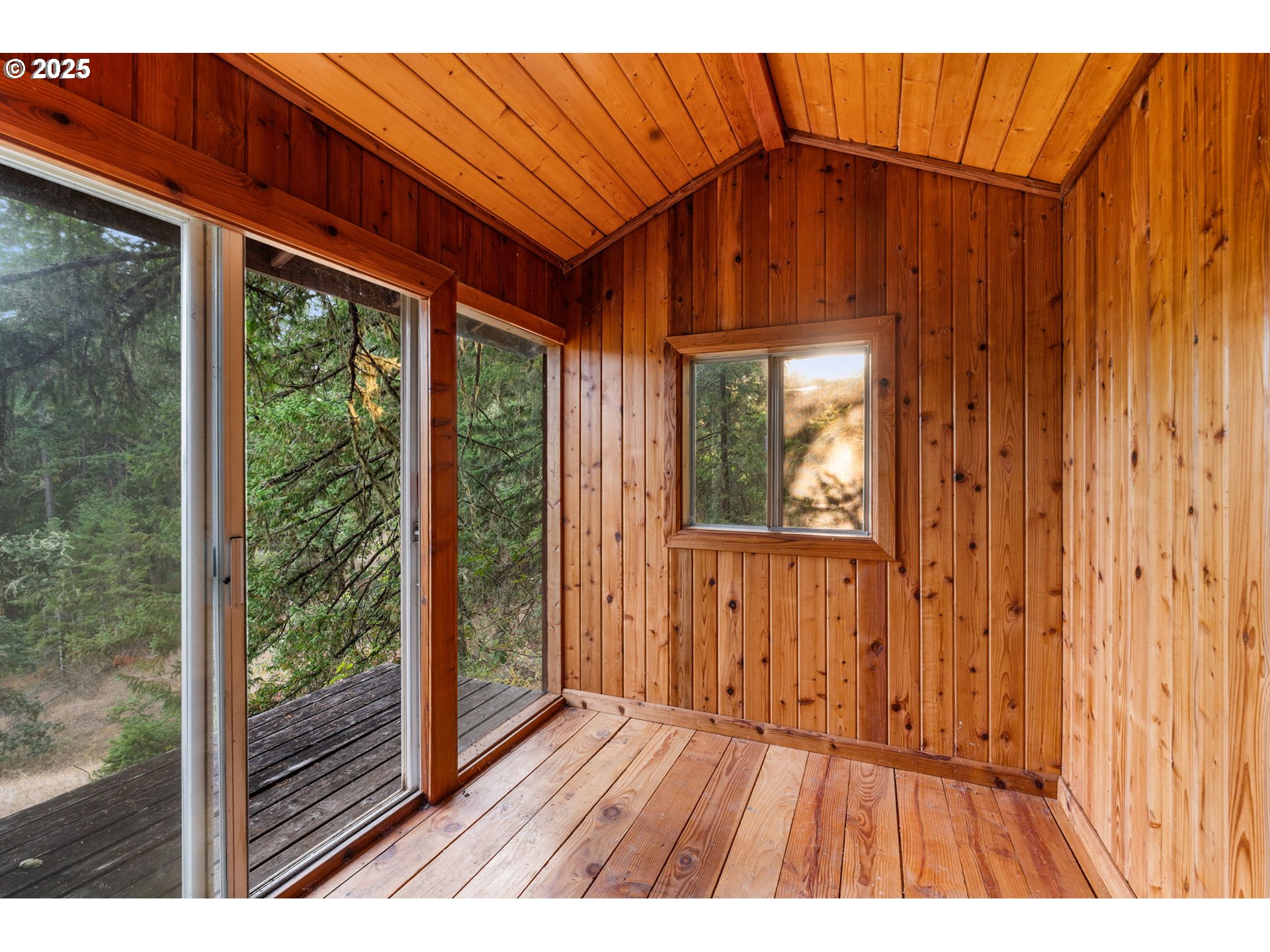 29051 Fox Hollow Road Eugene, OR 97405 - Photo 28 of 39