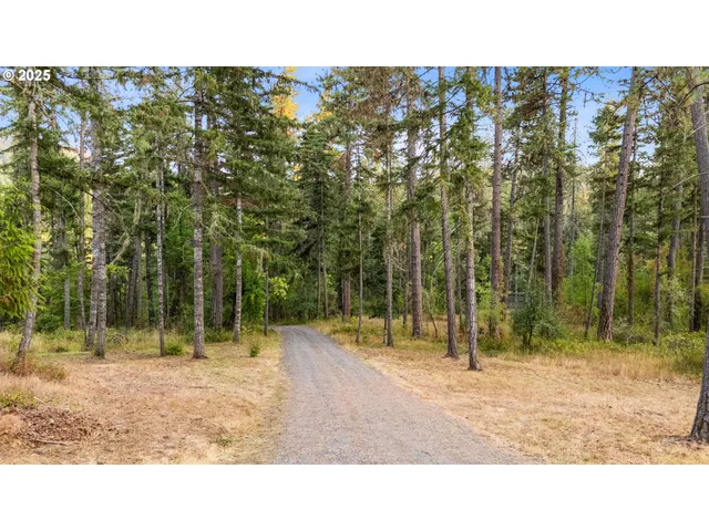 $699,000 | 29051 Fox Hollow Road, Eugene, OR 97405