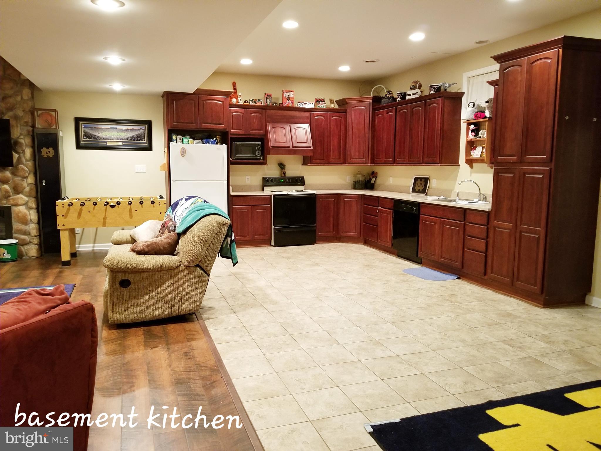 421 St Bartholomew Road Hanover, PA 17331 - Photo 21 of 35
