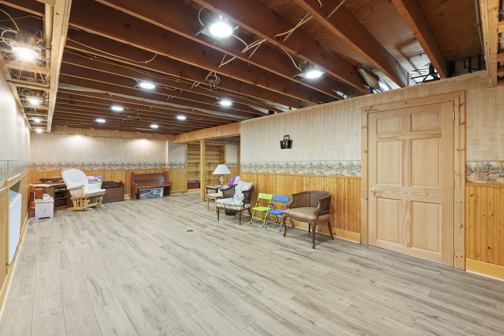 200 South Rathje Road Peotone, IL 60468 - Photo 28 of 39 a view of a hall with wooden floor