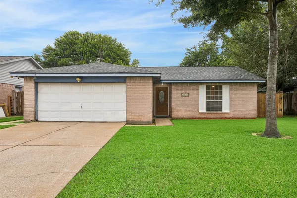 $205,000 | 2114 Mockingbird Lane, La Porte, TX 77571