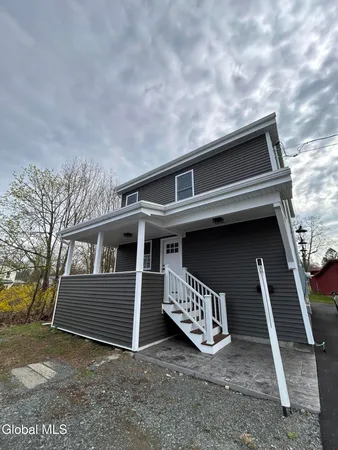 $375,000 | 14 Park Way, Castleton-on-Hudson, NY 12033