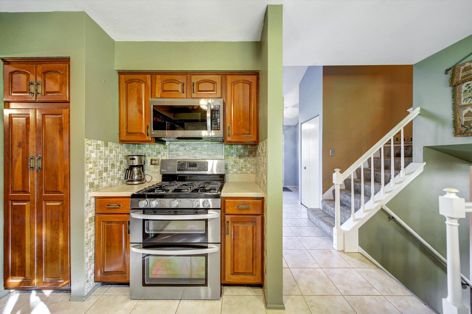 445 Fordham Place Roselle, IL 60172 - Photo 8 of 22