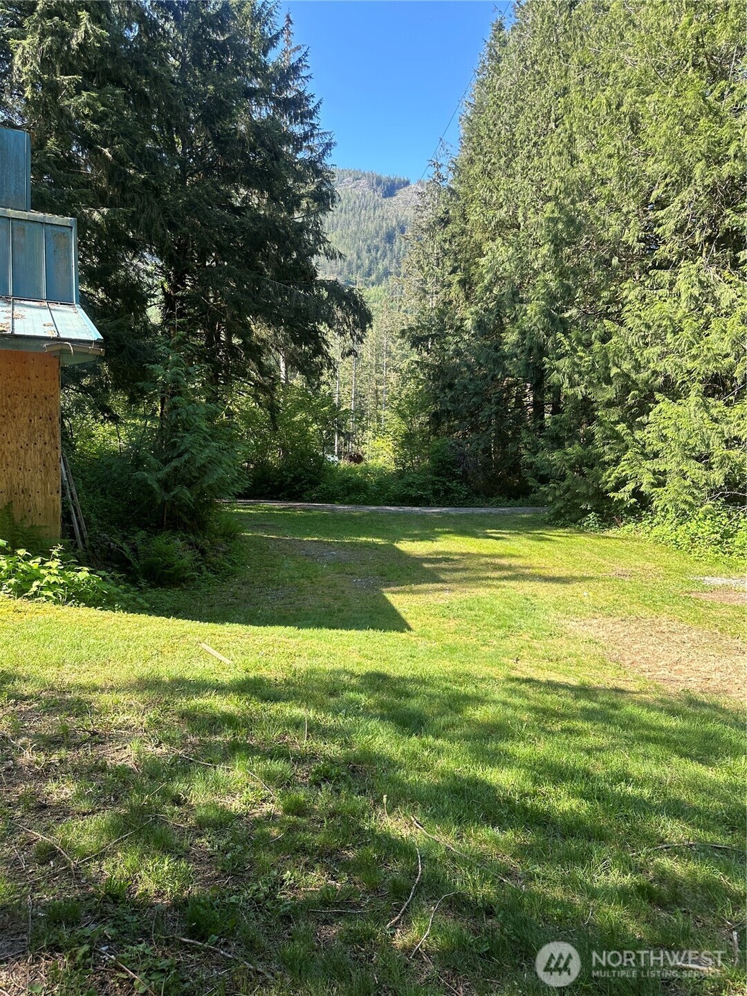 42520 Highway 2 Gold Bar, WA 98251 - Photo 38 of 40